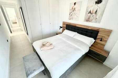 Apartamento De 3 Dormitorios Piscina Y Parking Calp Exterior foto